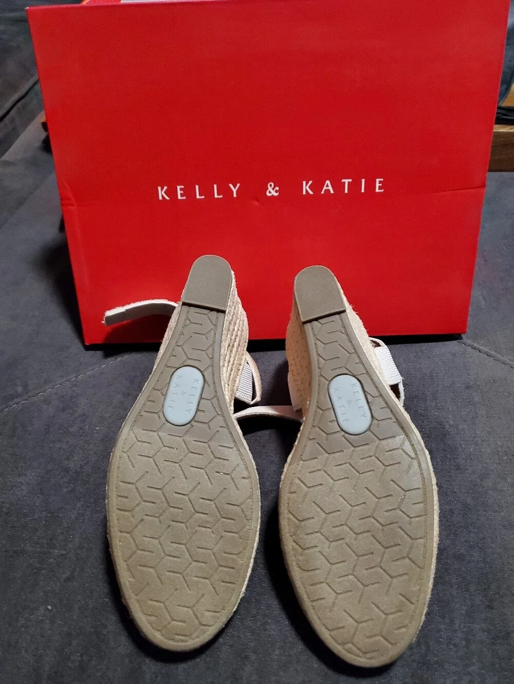 NWOT Kelly & Katie Banner Espadrille Wedge Sandal - Taupe size 6M